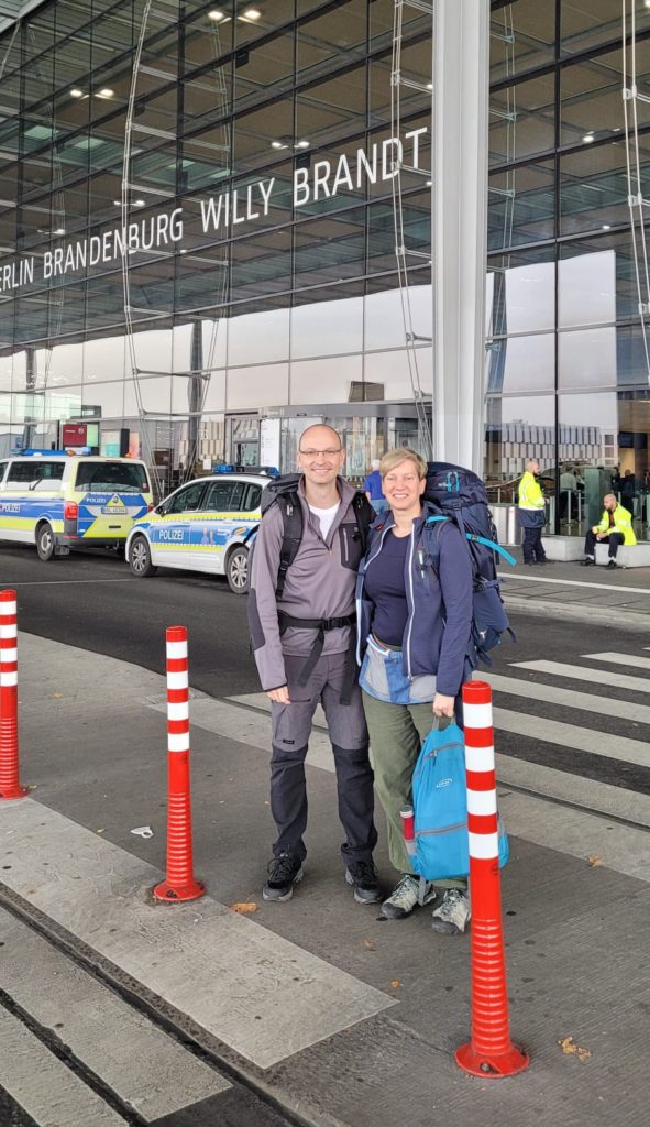 Bonnie und Jan am BER