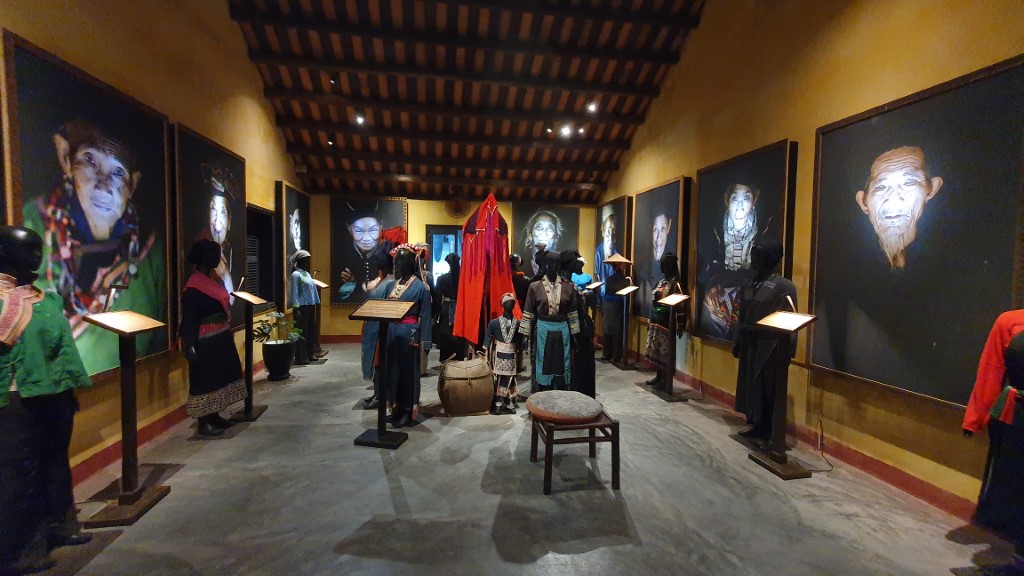 Exponate im Réhan Museum